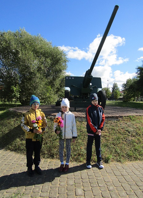 Экскурсия к памятнику "Пушка"