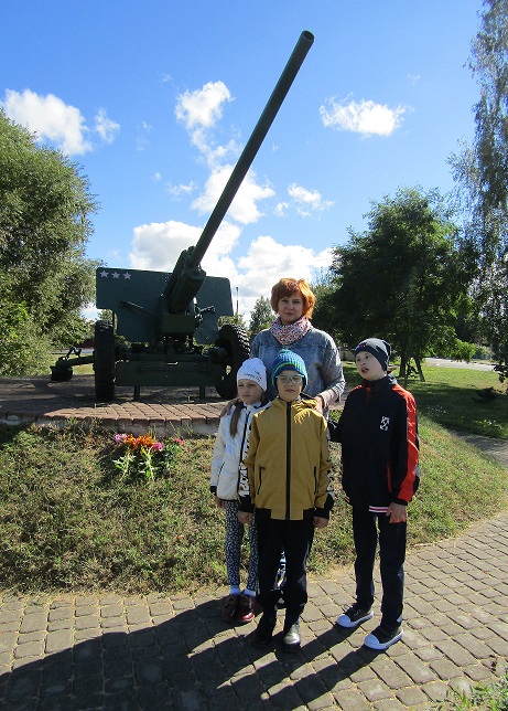 Экскурсия к памятнику "Пушка"